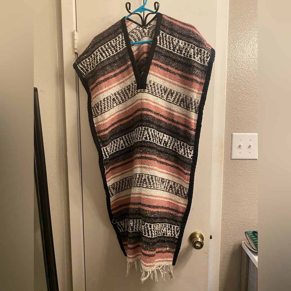 Fun pancho - Picture 2 of 2